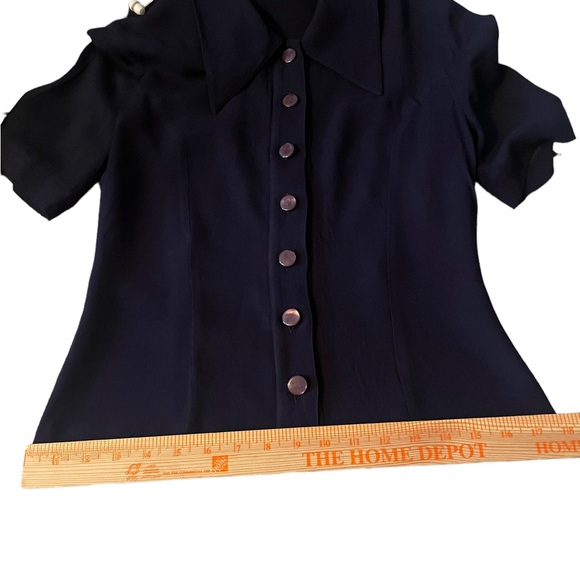 Vintage Karl Lagerfeld made in France size 40 navy blouse. Very good condition - Picture 10 of 12